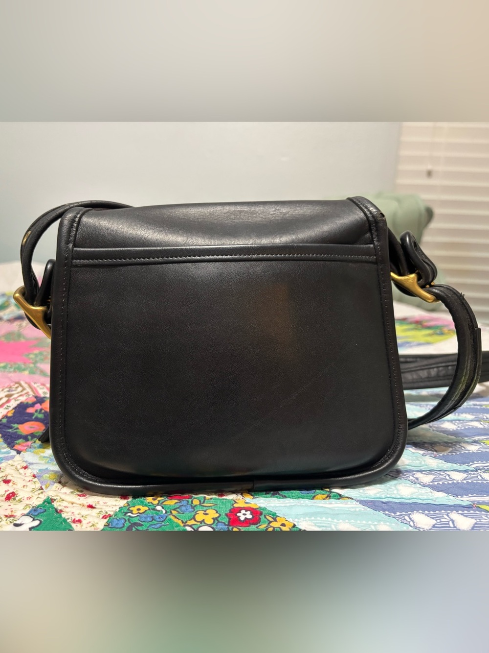 Vintage Coach Black Legacy Small Flap Crossbody J6C-9965 - Picture 2 of 13